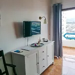 Будинок відпочинку Charming With Ocean View And Pool, Paraiso Del Sur 1207 Адехе